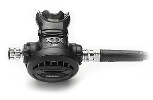 The Apeks XTX50 in a left hand configuration 