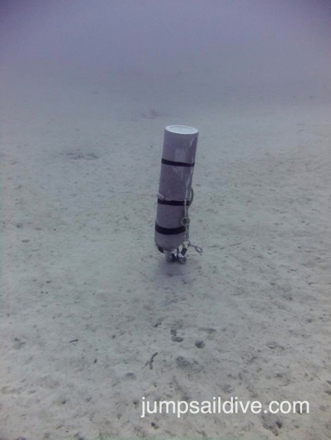 There are several ways to attach at stage cylinder.